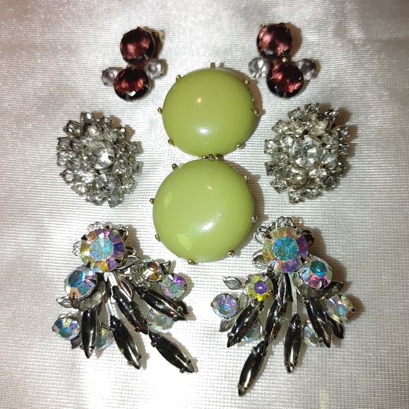 Clip-on earrings 4 PRICE DROP costume vintage - Picture 1 of 5